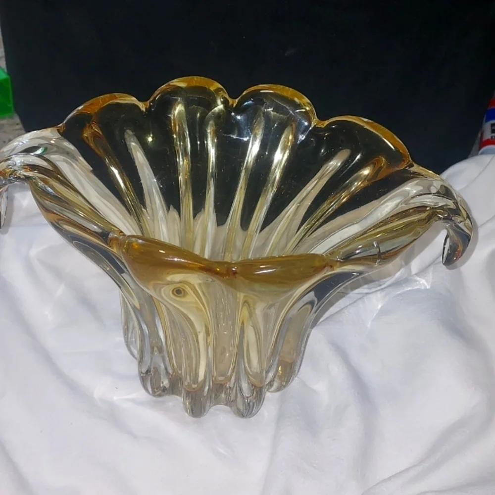 TELEFLORA Yellow Ribbed Fan Vase | Yellow Glass Vase | Vases for Flowers | Scall